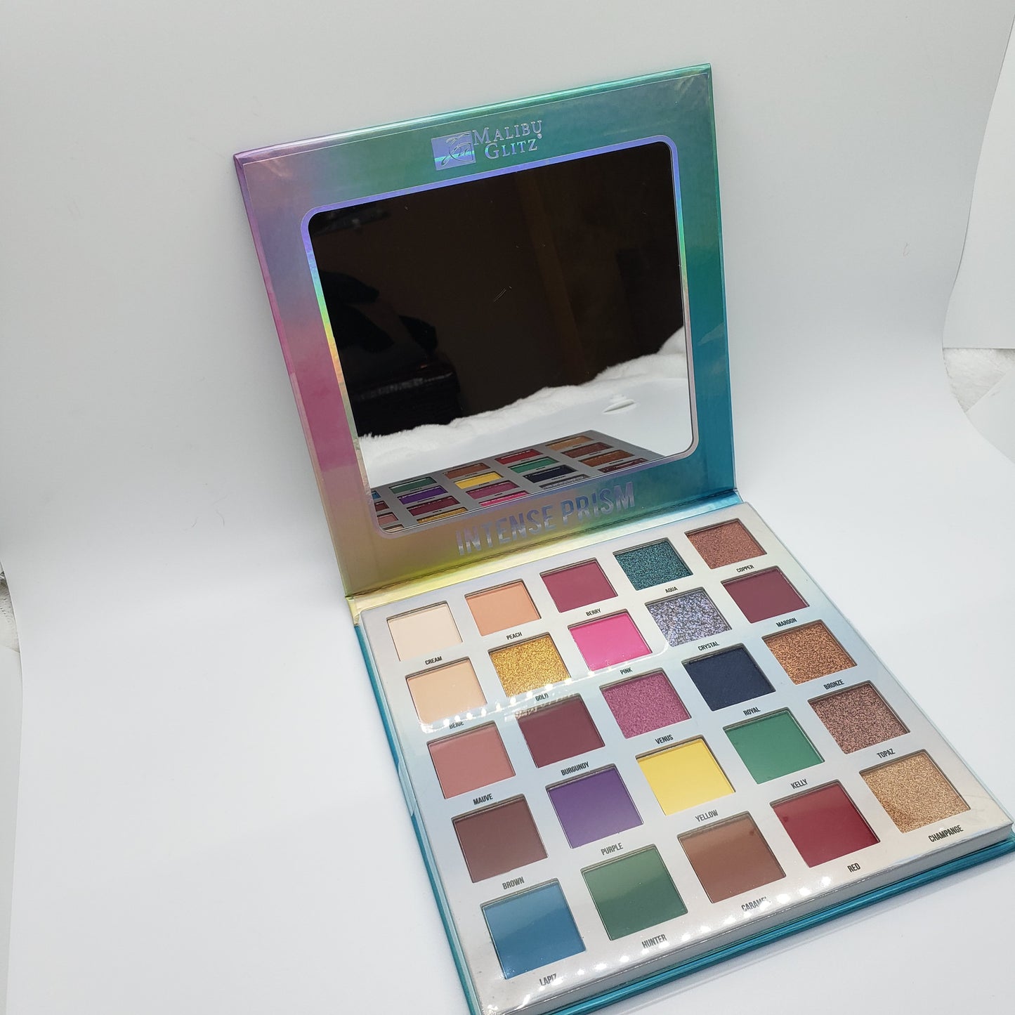 Malibu Glitz: INTENSE PRISM Eyeshadow palette
