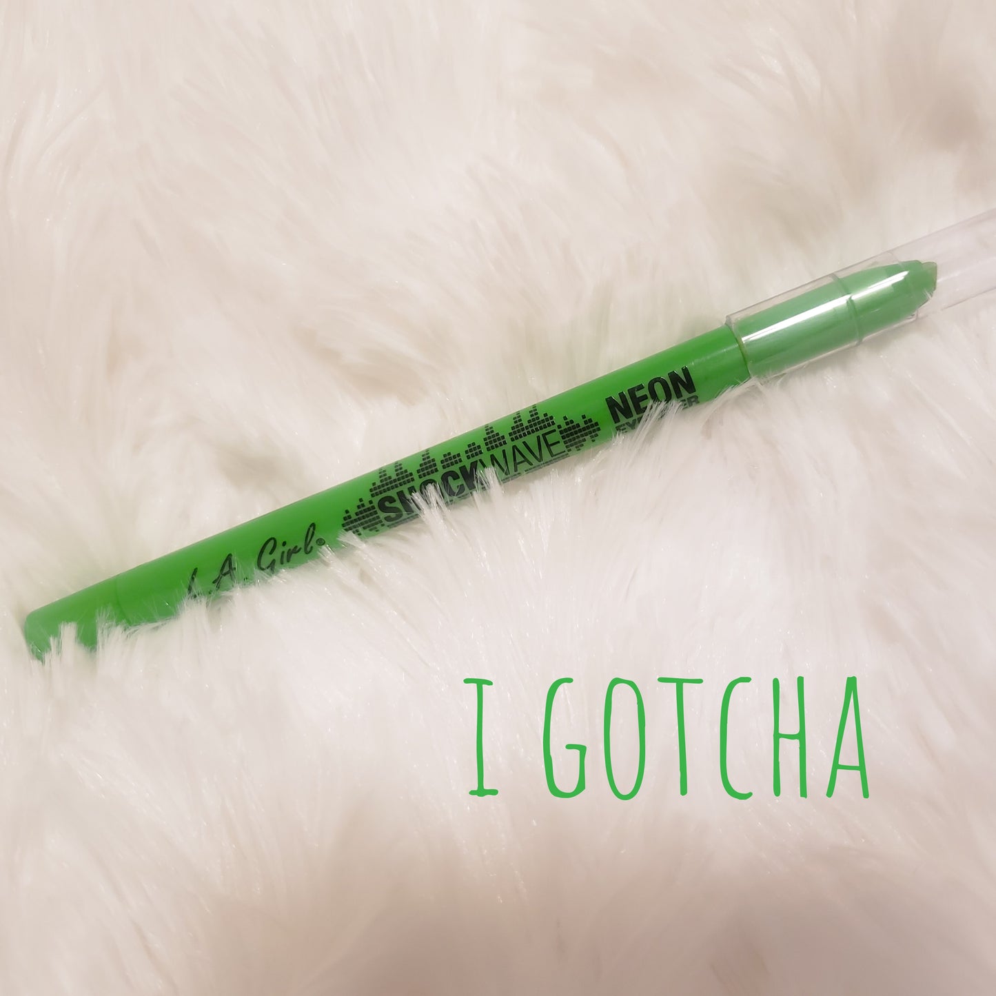 L.A Girl Shockwave Neon Liner