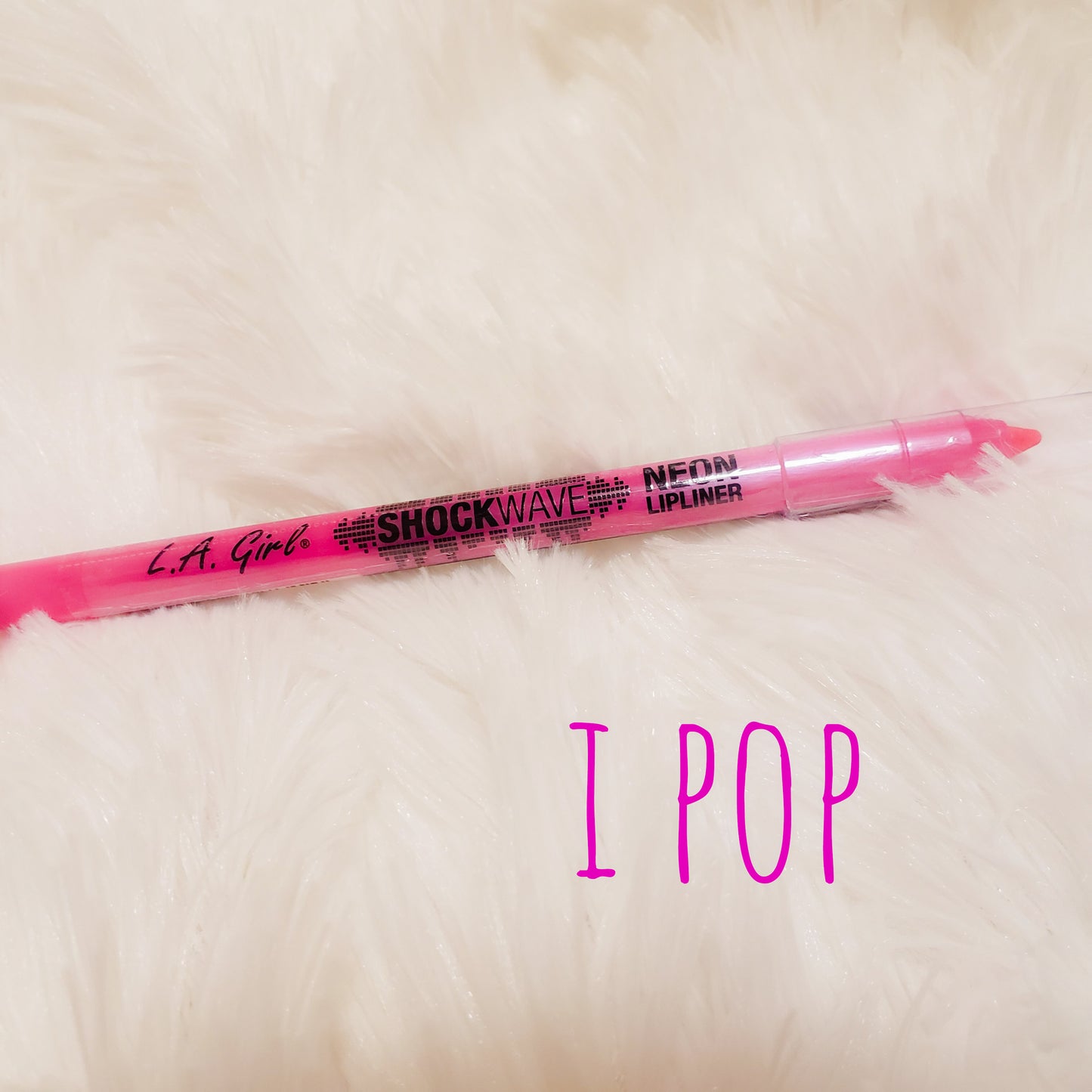 L.A Girl Shockwave Neon Liner