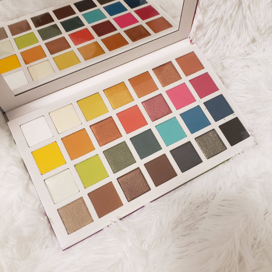 KARA Beauty ES43 VACATION MOOD SHADOW PALETTE
