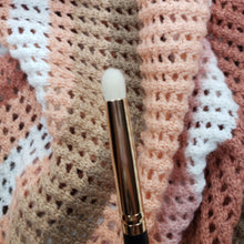 Cargar imagen en el visor de la galería, KARA Beauty K19 PENCIL MAKEUP BRUSH
